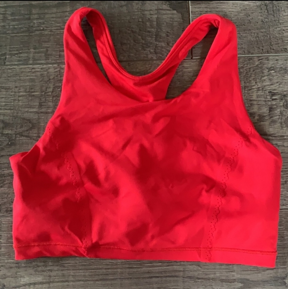 Lululemon sports bra